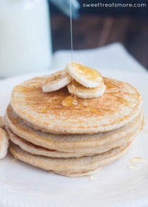 Banana-Protein-Pancakes-main-3